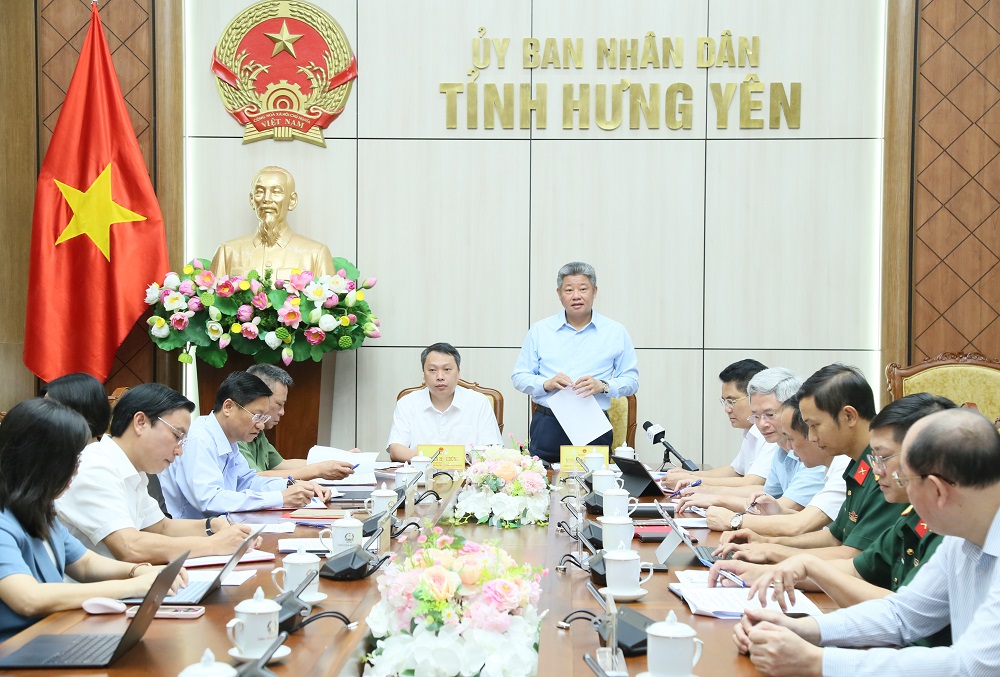 Ủy ban nhân dân tỉnh họp nghe báo cáo về việc triển khai Nghị quyết số 57-NQ/TW của Bộ Chính trị về đột phá phát triển khoa học, công nghệ, đổi mới sáng tạo và chuyển đổi số quốc gia trên địa bàn tỉnh