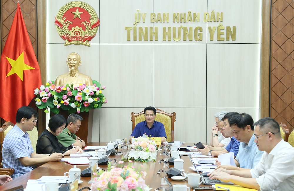 UBND tỉnh họp đôn đốc tiến độ thực hiện các nhiệm vụ chuyển đổi số và khoa học công nghệ